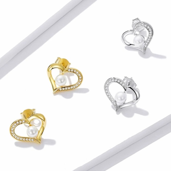 925 Sterling Silver Love Shell Pearl Stud Earrings with Clear CZ - Picture 2 of 6